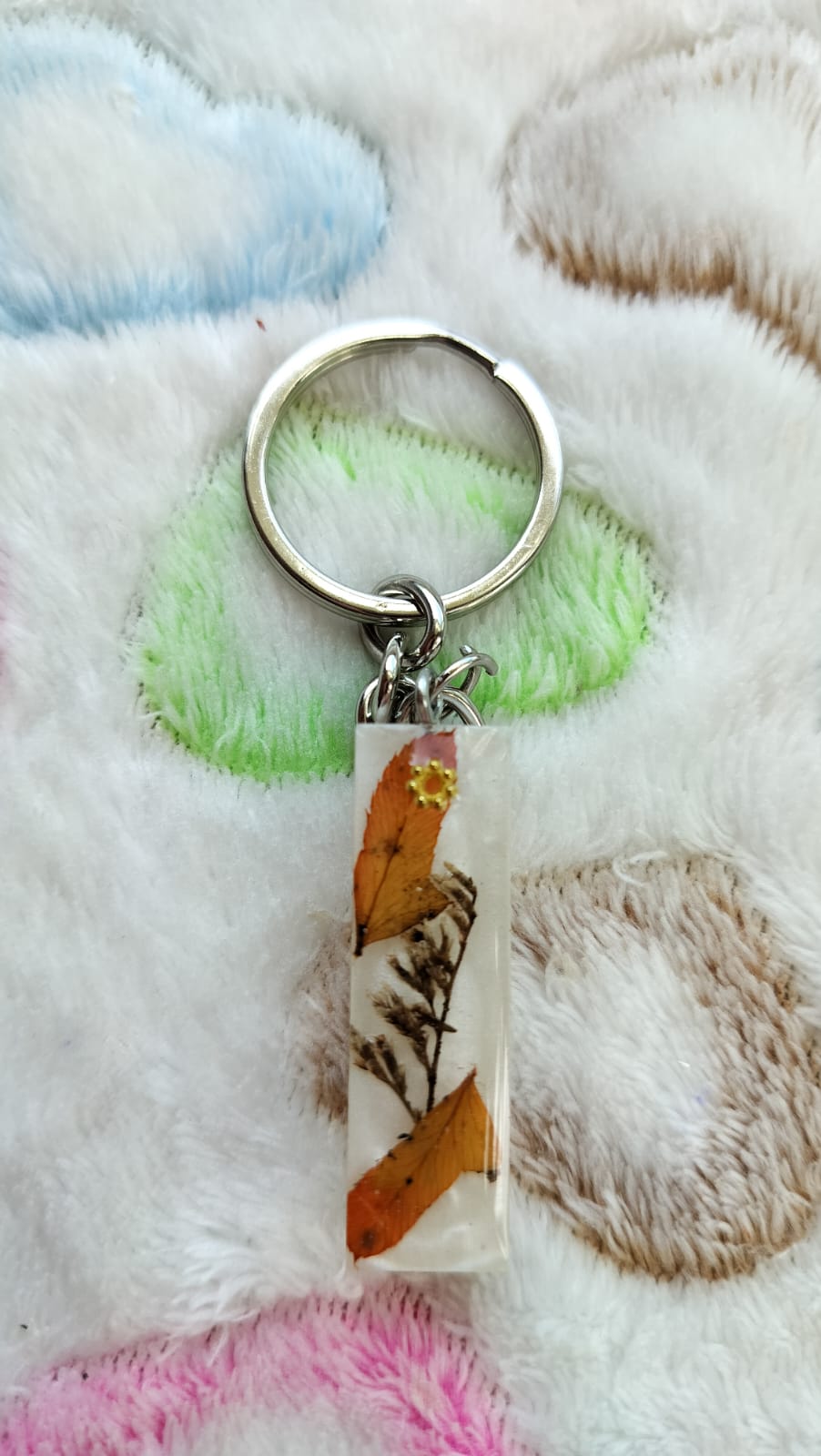 'I' Letter flower Keychain