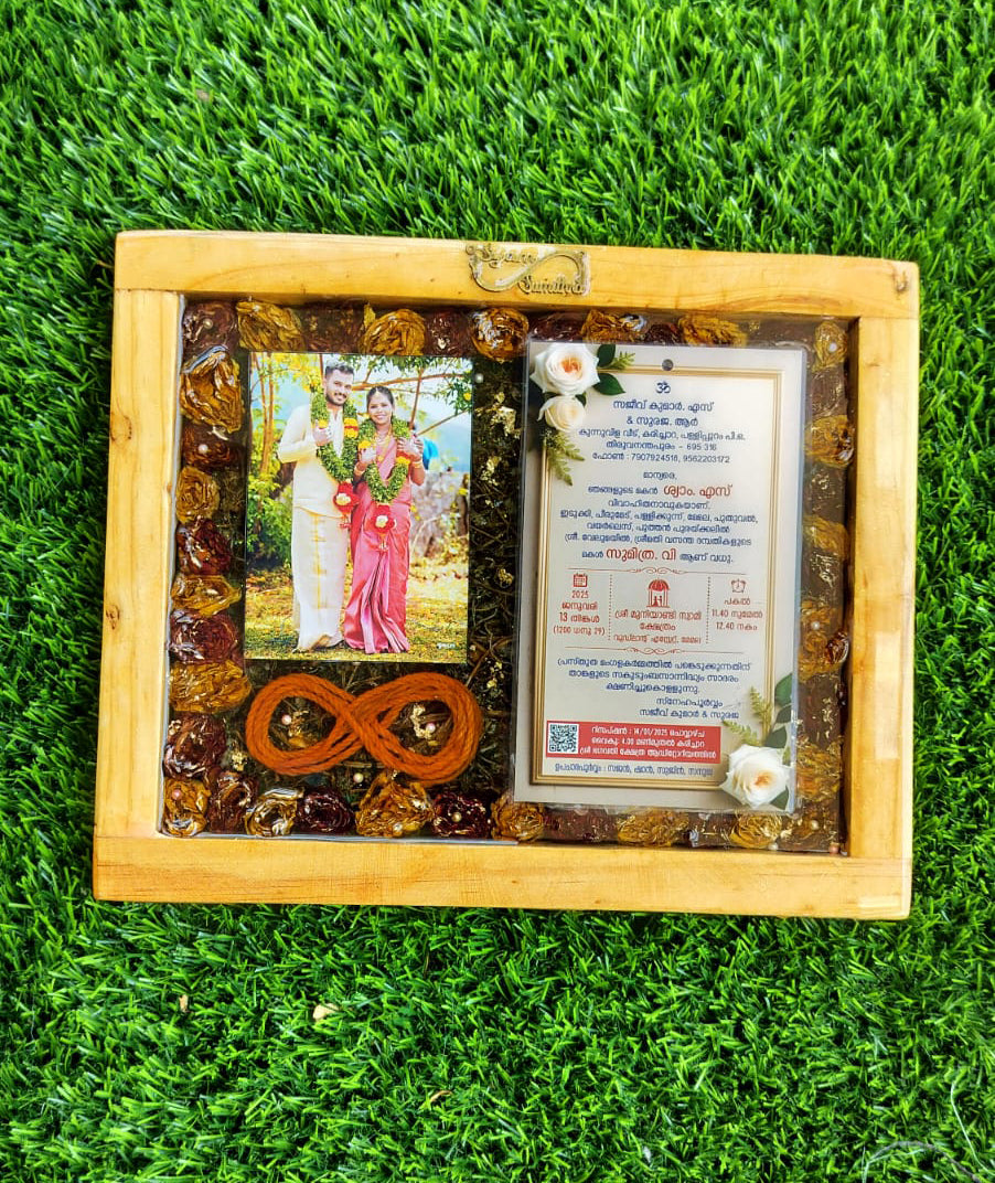 Marriage Flower Preservation-Wooden frame( 8*10)