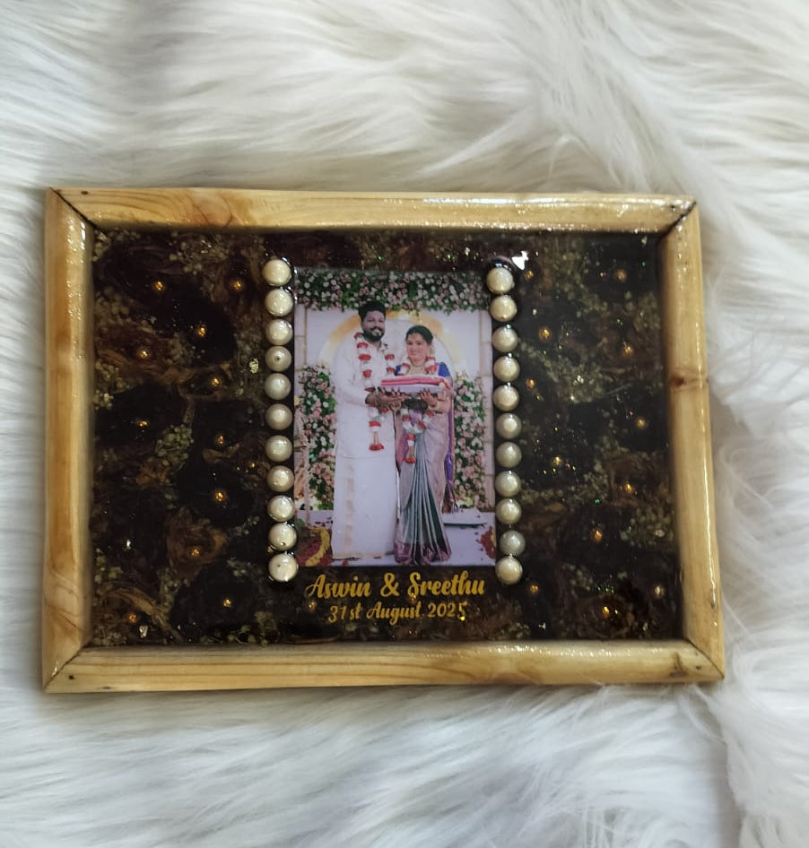Marriage flower Preservation-Wooden frame( 11.5 inches)